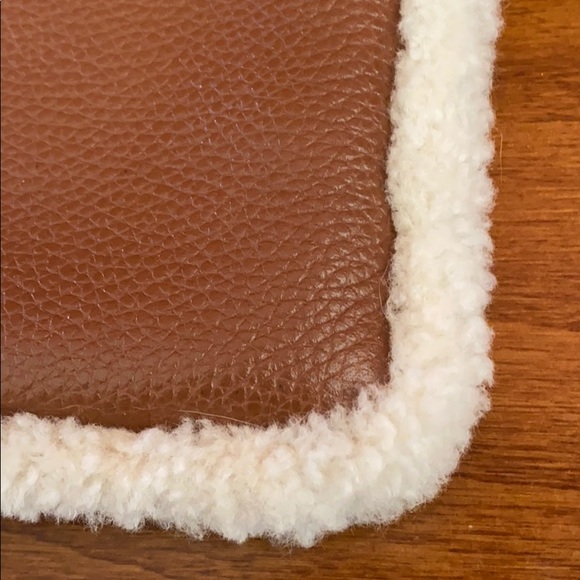 Coach wristlet - Picture 7 of 8